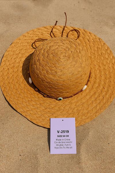 kabancım Natural Straw Wide Brim Summer Hat with Seashell