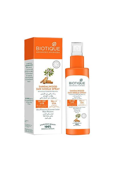 Biotique Sandalwood Sun Shield Spray SPF50 190 ml