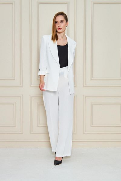 LOVELF Short Sleeve Nickel Button Crepe Suit Ecru