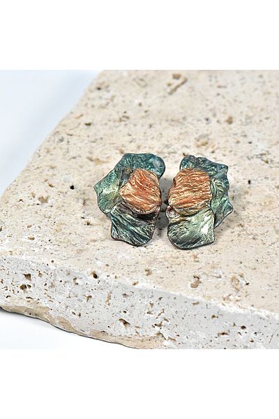 NARRU NARRU handmade earrings, floral, green and gold Linda 02