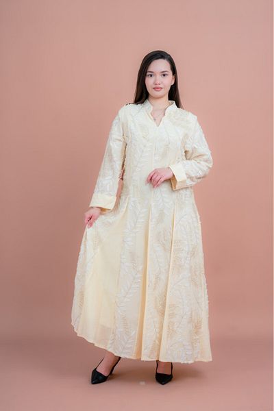 IKKXA Soft Petals Embroidered Jalabiya