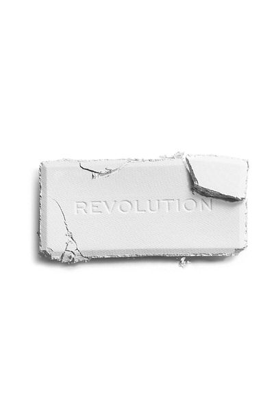 MAKEUP REVOLUTION Pudra compacta matifianta, Revolution, Matte Base Powder, P0, 12 g