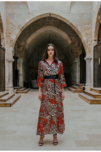 Esra Semiz İPEK JAKAR KIRMIZI LEOPAR ELBİSE