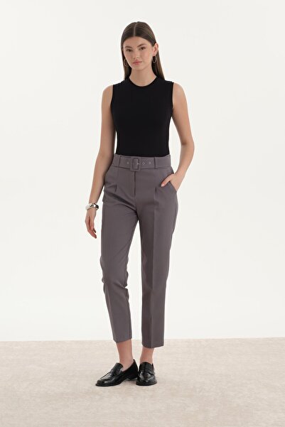 ipekton studio بنطال قلمي بحزام رمادي