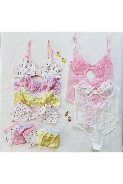 İNKO İÇ GİYİM Colorful Patterned 10-Piece Dowry Set