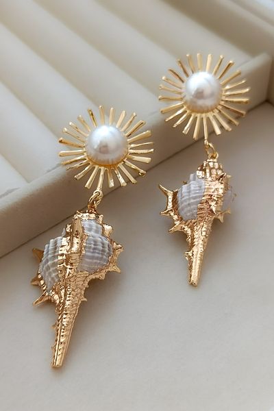 COSİTA Seashell Gold Sun Figure Large Size Pearl Detail Long Dangle Earrings