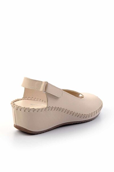 Bambi Beige Leather Women's Wedge Heeled Shoes K05717250403