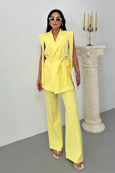 spirituel Women's Top and Bottom Double Suit Shoulder Detailed Belted Vest Pants Suit