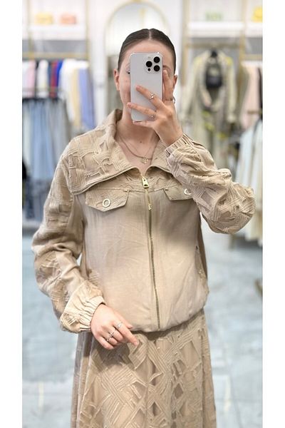 Temel İpek Boutique Etrucci - Sleeve Elastic Front Embroidery Detailed Jacket and Skirt Suit
