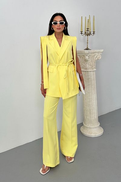 spirituel Women's Top and Bottom Double Suit Shoulder Detailed Belted Vest Pants Suit