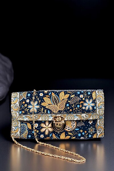 MODA Kadın Etnik Halı Desenli Kumaş Omuz ve El Çantası – Zincir Askılı Şık Tasarım