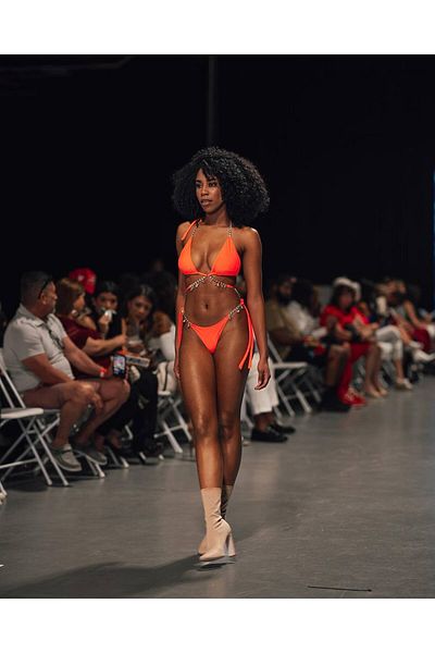 nuriçgiyim Aura bikini suit with accessory detail