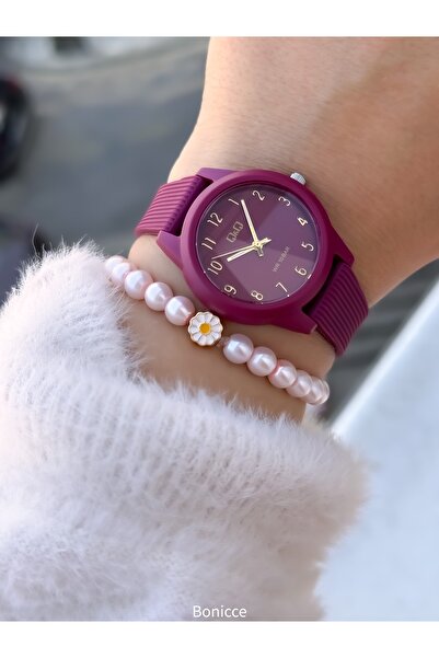 Q&Q Brand Pool Sea Suitable for Use Burgundy Silicone Cord Girl's Wristwatch with Bracelet Gift