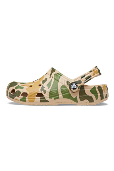 Crocs classic printed camo clog - chai/tan