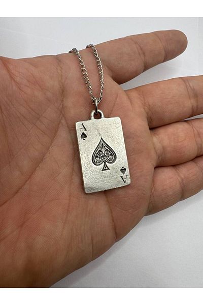Herşey Nota Silver Color Poker Card Necklace with Ace of Spades Figure – Unisex Jewelry Representing Luck and Strength
