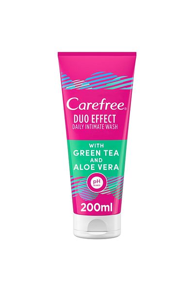 Carefree Daily Intimate Wash Duo Effect With Green Tea And Aloe Vera 200 ml