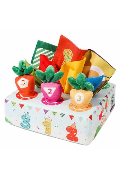 Micostore Baby sensory box with wipes and textile carrots, fine motor educational toy