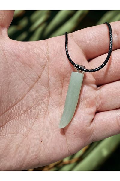 HobiHub Natural Green Aventurine Pendant – Stone of Luck and Abundance, Spiritual Balance