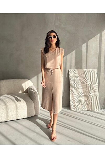 MODA Women's Double Suit- Aerobin Fabric Front Slit Piece Skirt-Low Sleeve Piece Blouse