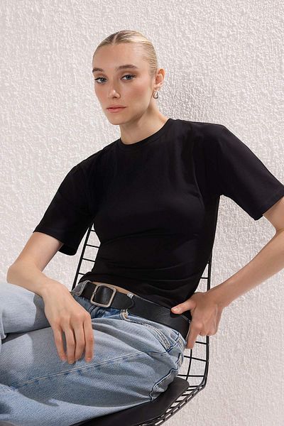Trendyol Collection Black Cotton Stretch Waist Fitted Crew Neck Short Sleeve Knitted T-Shirt Twoss25Ts00205