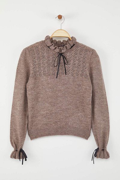 Trendyol Collection Mink Soft Textured Openwork/Perforated Ribbon/Bow Detailed Knitwear Sweater Twoaw21Kz2355