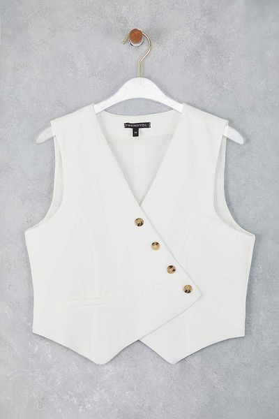 Trendyol Collection White Fitted Vest Twoss25Ye00122