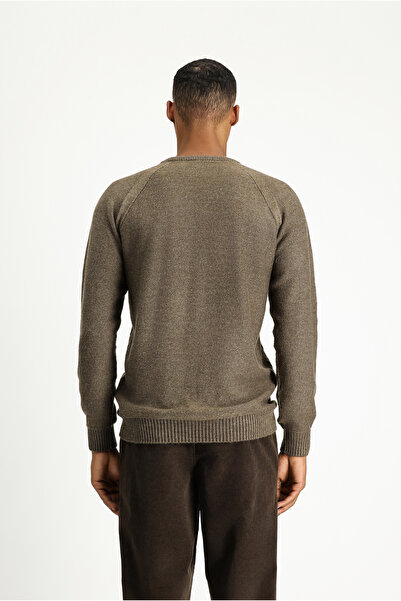 Kiğılı Трикотажен пуловер с кръгло деколте с обикновена кройка