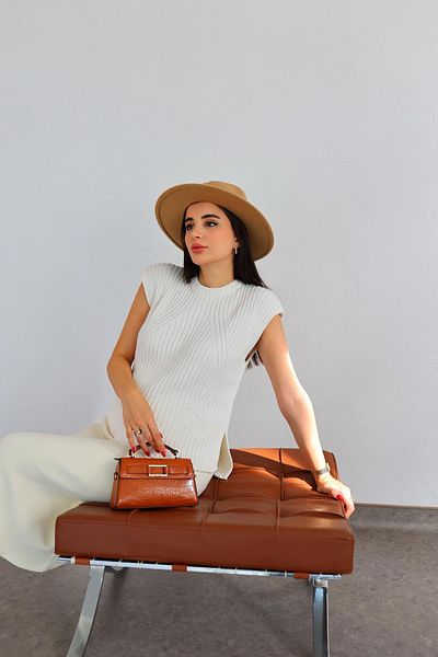 HAZELANNA T Sleeve White Knitwear
