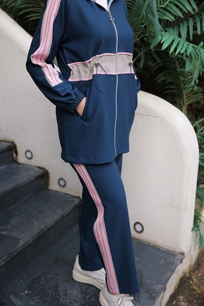 Wovi Hijab Tracksuit Set Zippered Bottom Top Tracksuit Set