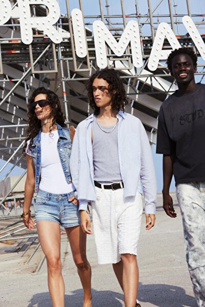 Pull & Bear Dokulu bol kesim denim bermuda şort