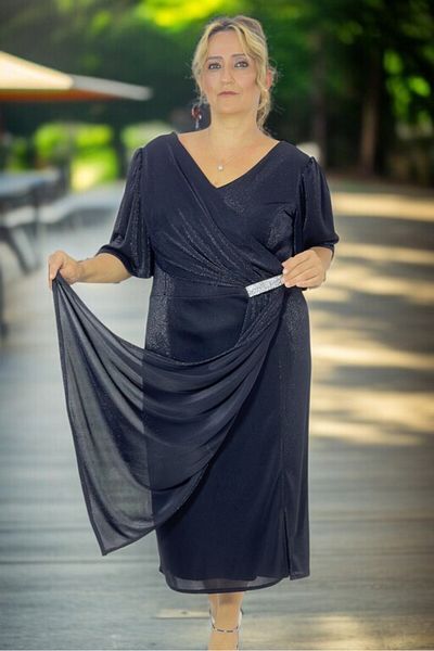 yagmurberen Βραδινό φόρεμα Plus Size με κομμένο λαιμό V και πέτρινα αξεσουάρ με ντραπέ - Self Glitter
