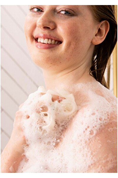 THE BODY SHOP Gel exfoliant pentru corp, Strawberry, 200 ml