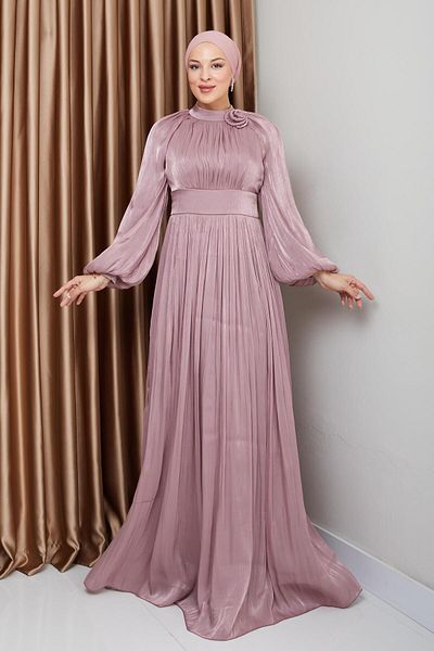 Olcay Blumendetailliertes, plissiertes Hijab-Abendkleid aus Yoryo-Seide ROSE 1240