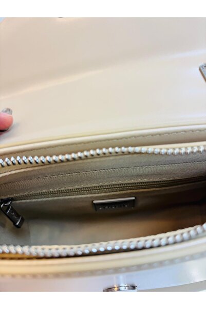 Levidor KREM Kalp Akseuarlı El Çantası