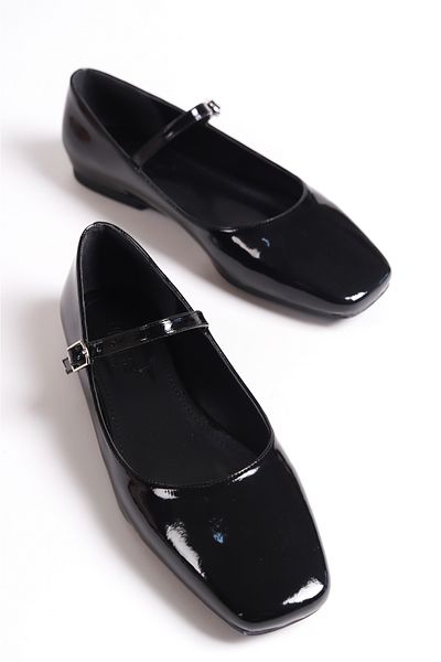 Capone Outfitters Margin Jane Damen-Ballerinas aus schwarzem Lackleder mit stumpfer Zehenpartie