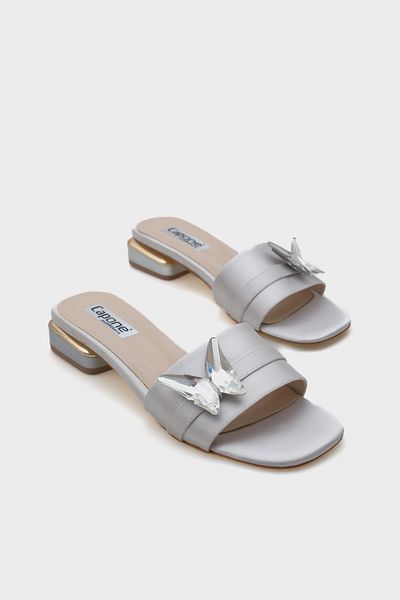 Capone Outfitters Γυναικείες παντόφλες με κοντό τακούνι με στρογγυλή αγκράφα με πέτρα πεταλούδα