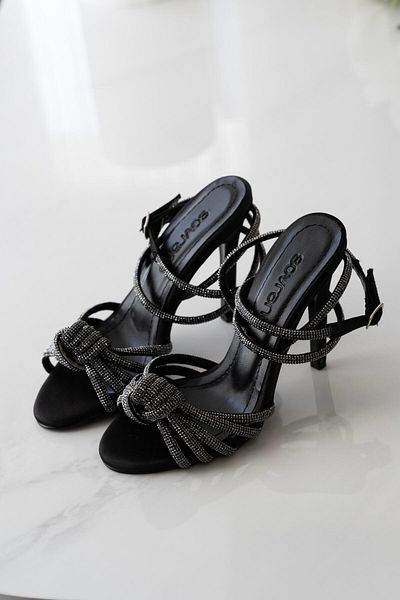 sovrana Knot Stone Detailed Heeled Shoes Black Satin