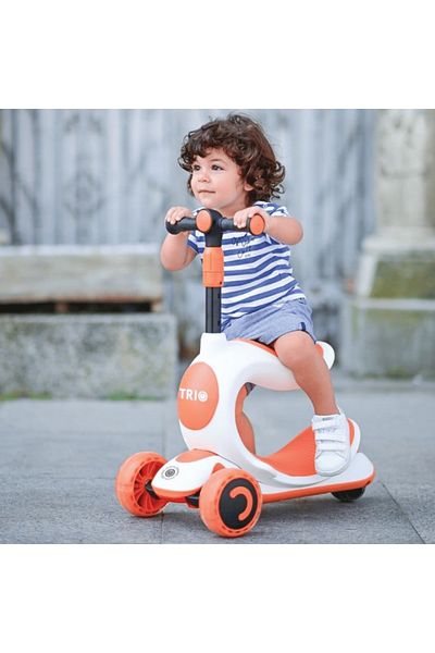OEM Scooter for small children with Seat, LED Wheels and Adjustable Handlebar, Brown