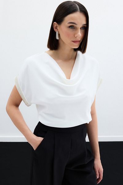 Sateen Φαρδιά μπλούζα με πέτρινη λεπτομέρεια στα μανίκια - ECRU