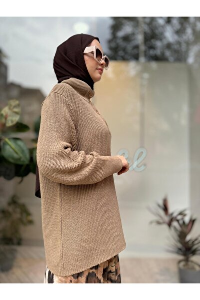 QOOQ STORE Γυναικείο πουλόβερ Maniz με γιακά σε χρώμα καμήλας - με κουμπιά