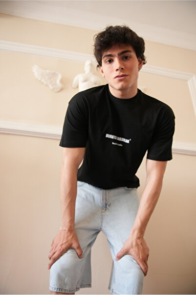 Lesin Studio هنا ينظرون تي شيرت كبير الحجم