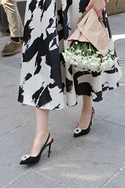 Letafia Liora Siyah Sim Kumaş Toka Detaylı Ayakkabı