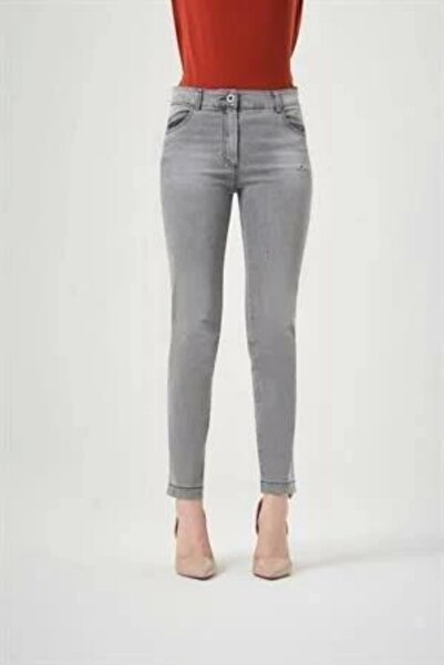 MissWhence Gray Jeans - 32124 Model