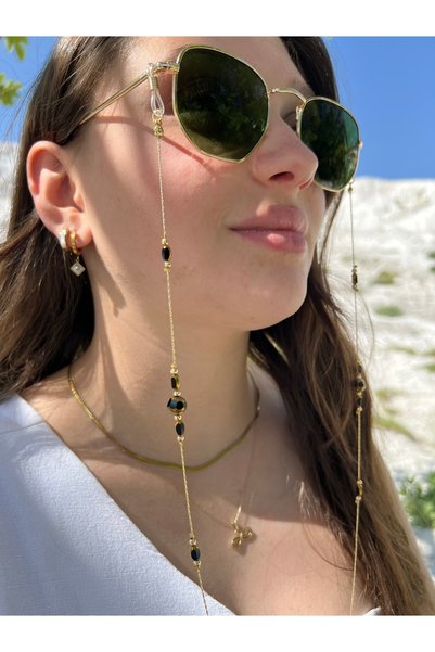 LUMAKS Stylish Eyeglass Chain – Modern Eyeglass Strap & Elegant Accessory