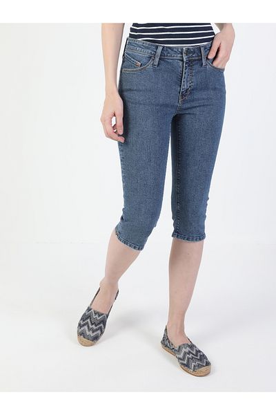 Colin's Pantaloni scurți din denim pentru femei Super Slim Fit cu talie mijlocie