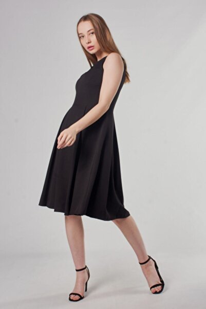 Sleeveless Black Dress