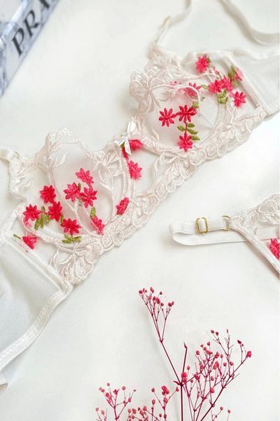 gc gece incisi Floral Embroidered Bra Set