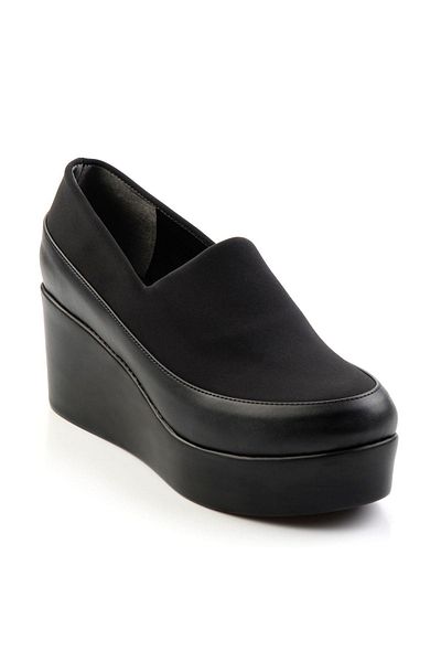 Bambi Pantofi de damă negri cu toc pană K01528000117