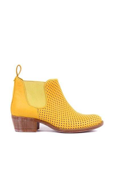 SailLakers - Γυναικεία κίτρινα μποτάκια 105-2594-VENUS