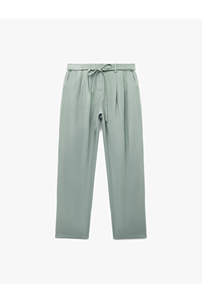 Koton Viskon Kumaş Regular Fit Cepli Pile Detaylı Kemerli Culotte Kumaş Pantolon